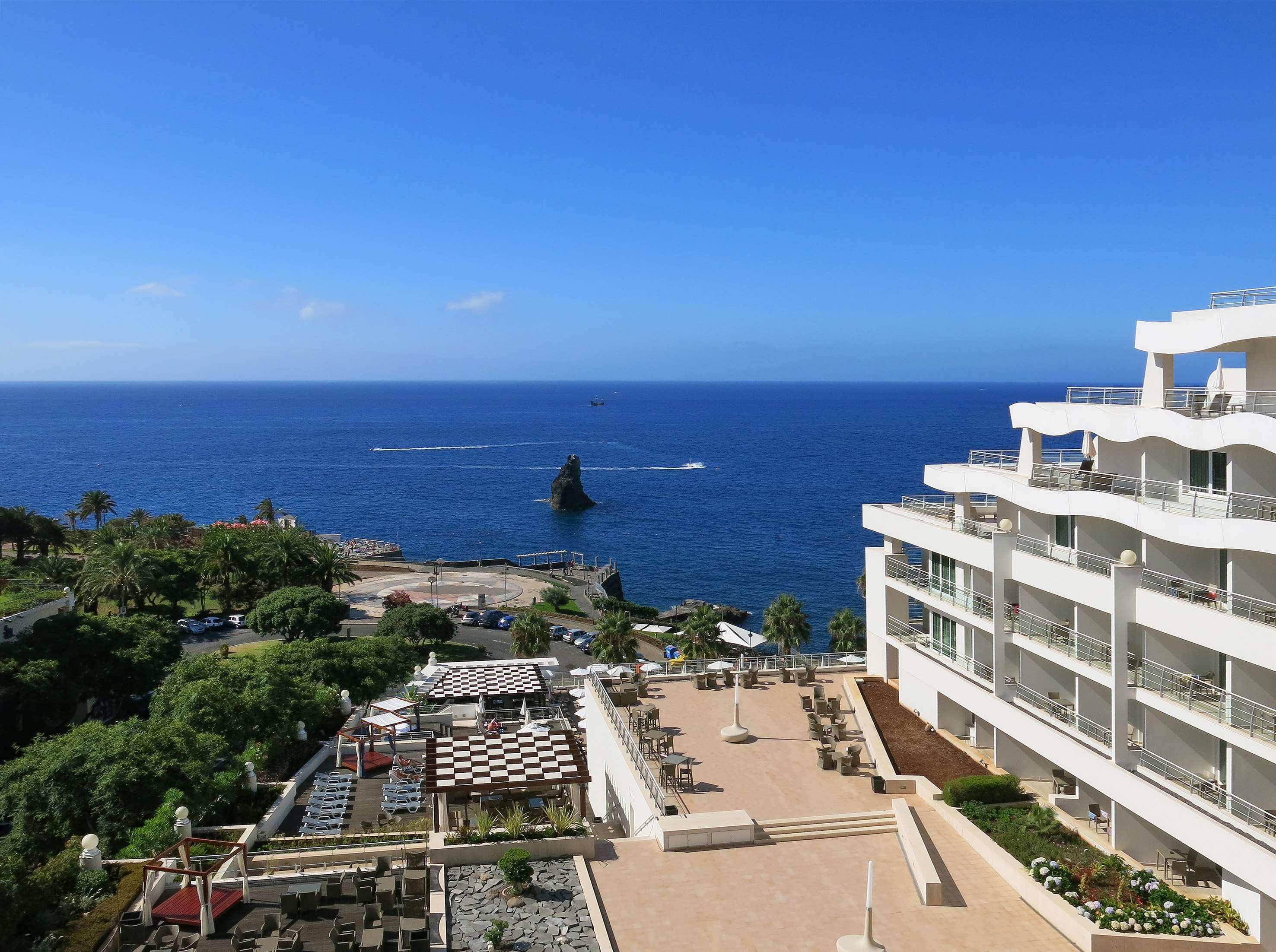 Melia Madeira Mare Hotell Funchal  Eksteriør bilde View of the bay from the hotel